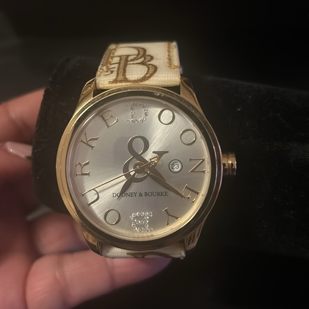 Dooney & Bourke tan and cream watch.  Canvas strap with DB initials. Beautiful - Picture 10 of 11
